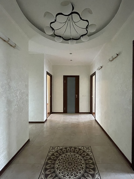 4-к квартира, 121 кв.м.